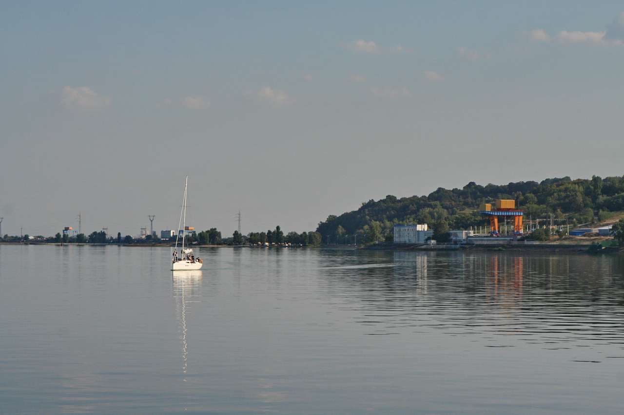 ПОДОРОЖ ДНІПРОМ ДО СТРАХОЛІССЯ - Страхолісся