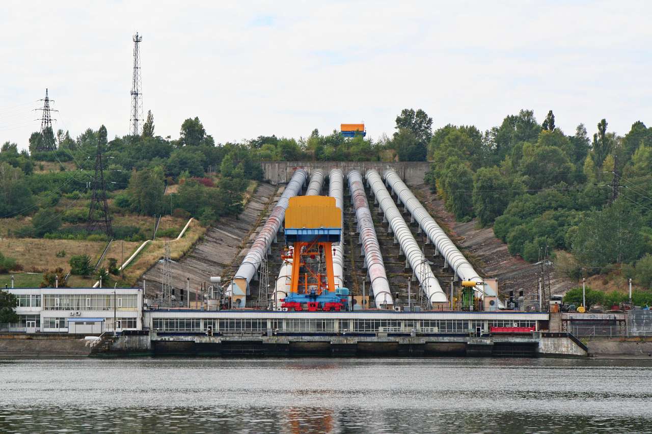 ПОДОРОЖ ДНІПРОМ ДО СТРАХОЛІССЯ - Страхолісся