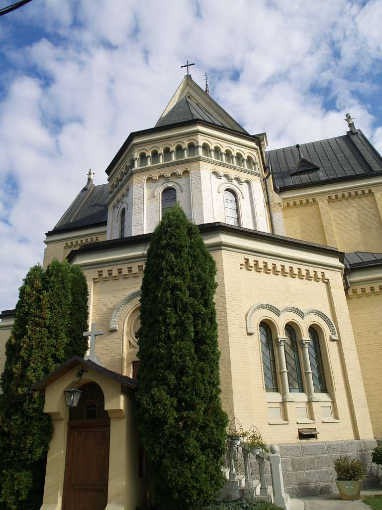 ВОЗДВИЖЕНьСЬКИЙ КОСТЕЛ - Фастів