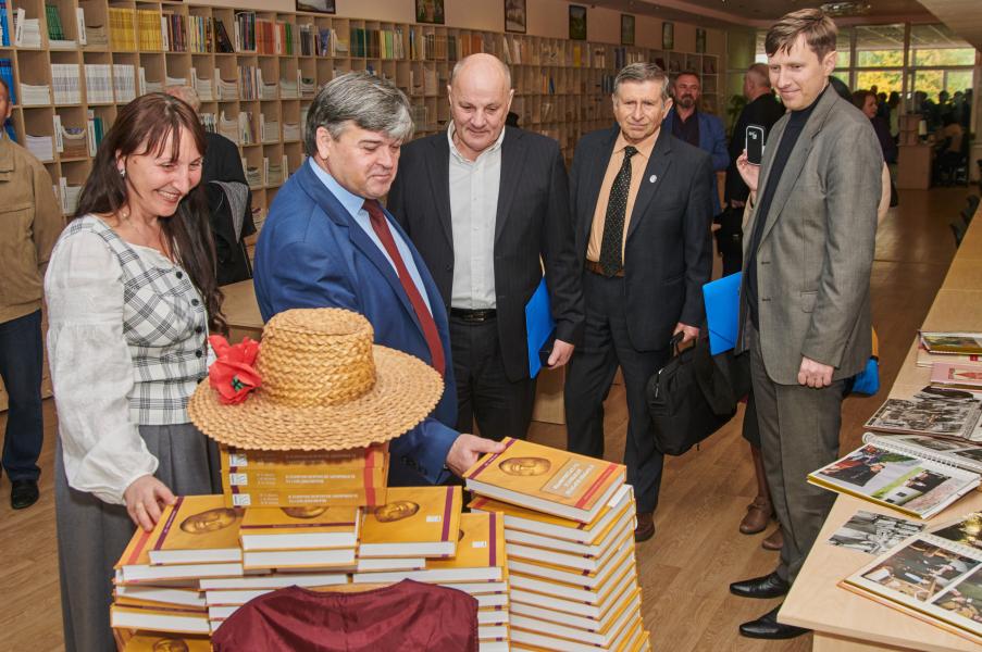 Славний Переяслав у світлинах - Переяслав-Хмельницкий
