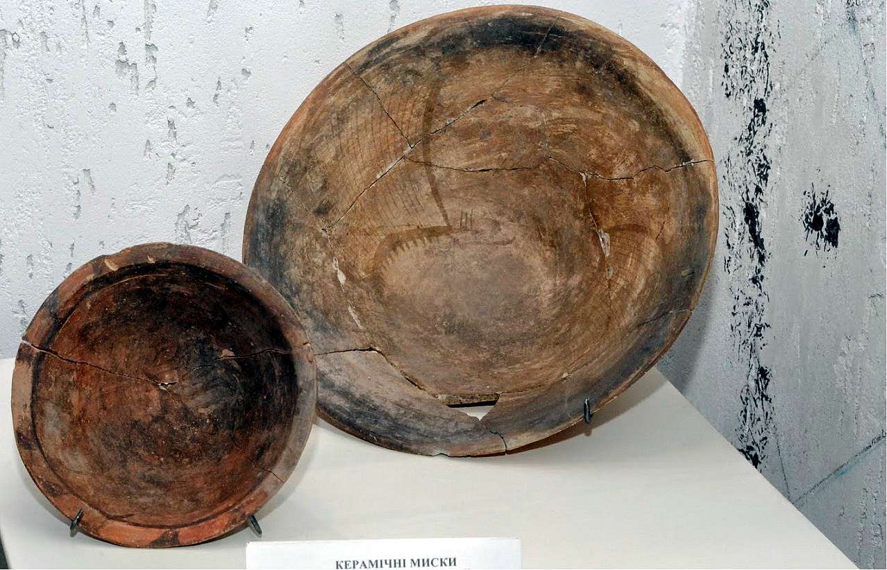 КИЇВСЬКИЙ ОБЛАСНИЙ АРХЕОЛОГІЧНИЙ МУЗЕЙ - Трипілля