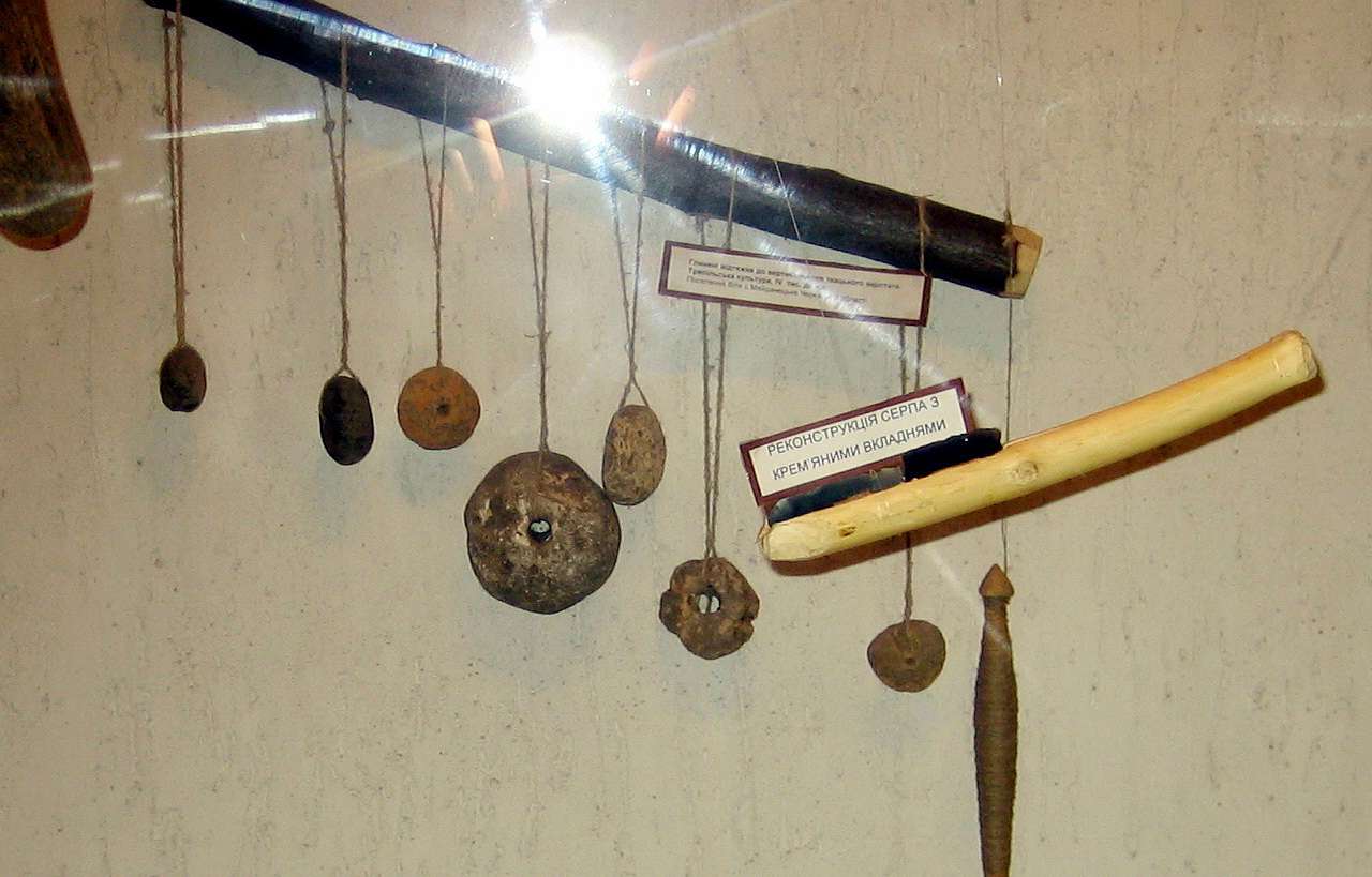 КИЇВСЬКИЙ ОБЛАСНИЙ АРХЕОЛОГІЧНИЙ МУЗЕЙ - Триполье