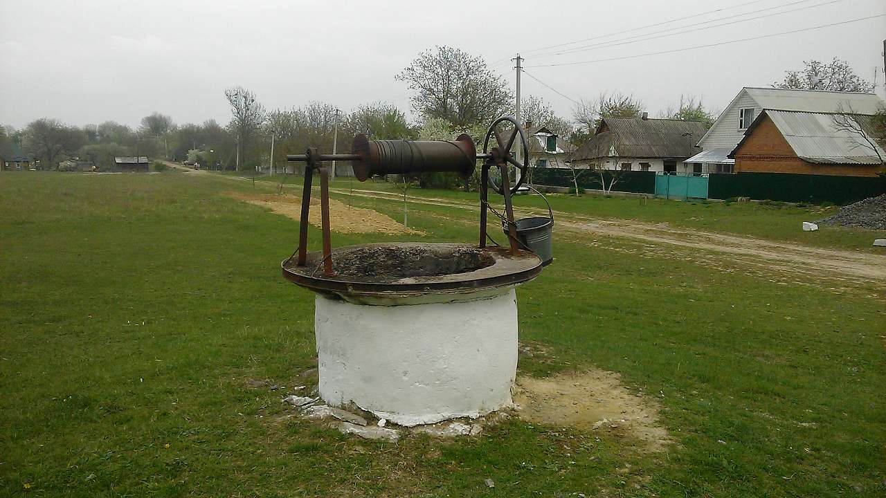 Перший - Монастирок