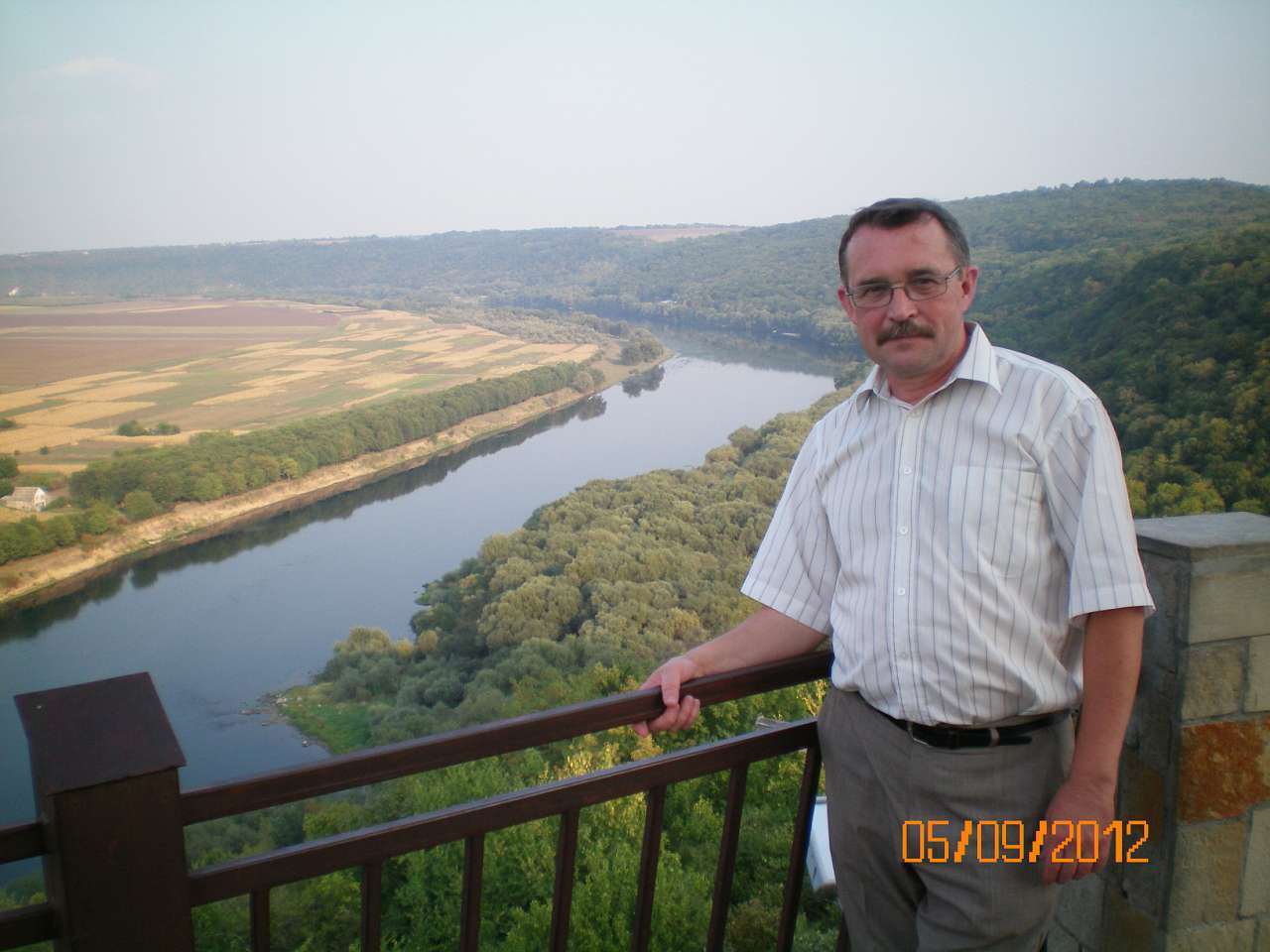 Сорока за Дністром - Цекинівка