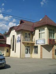 ПО ЦЕНТРАЛЬНІЙ ВУЛИЦІ