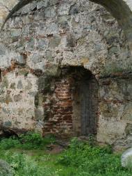 ПНІВСЬКИЙ ЗАМОК