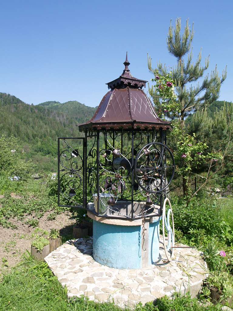 ЯВОРІВ КОСІВСЬКИЙ-ЦЕНТР ЛІЖНИКАРСТВА - Косів