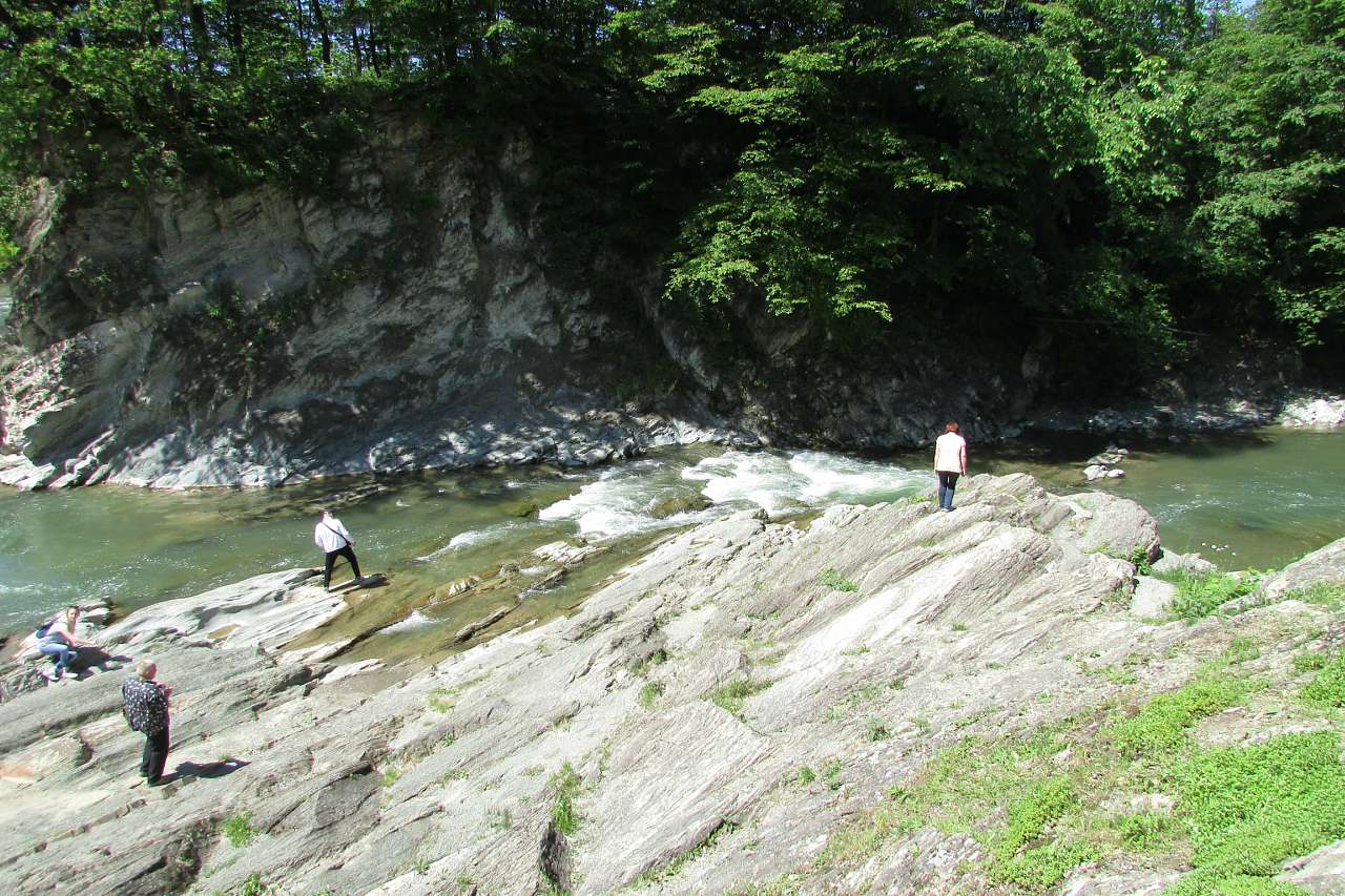 ВОДОСПАД ВЕЛИКИЙ ГУК - Шешори