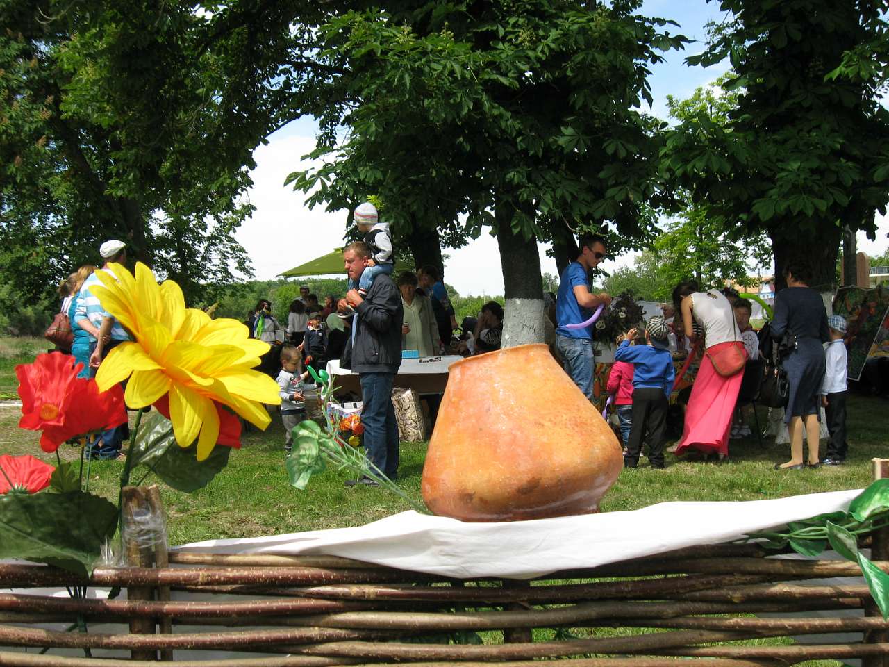 Бровкам - 400 років - Бровки Перші