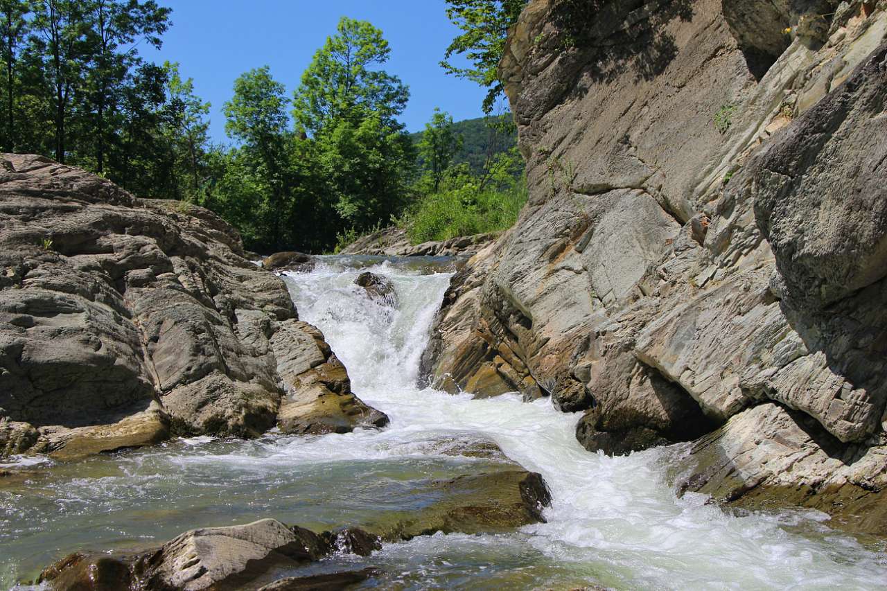 ВОДОСПАД ВЕЛИКИЙ ГУК - Шешори