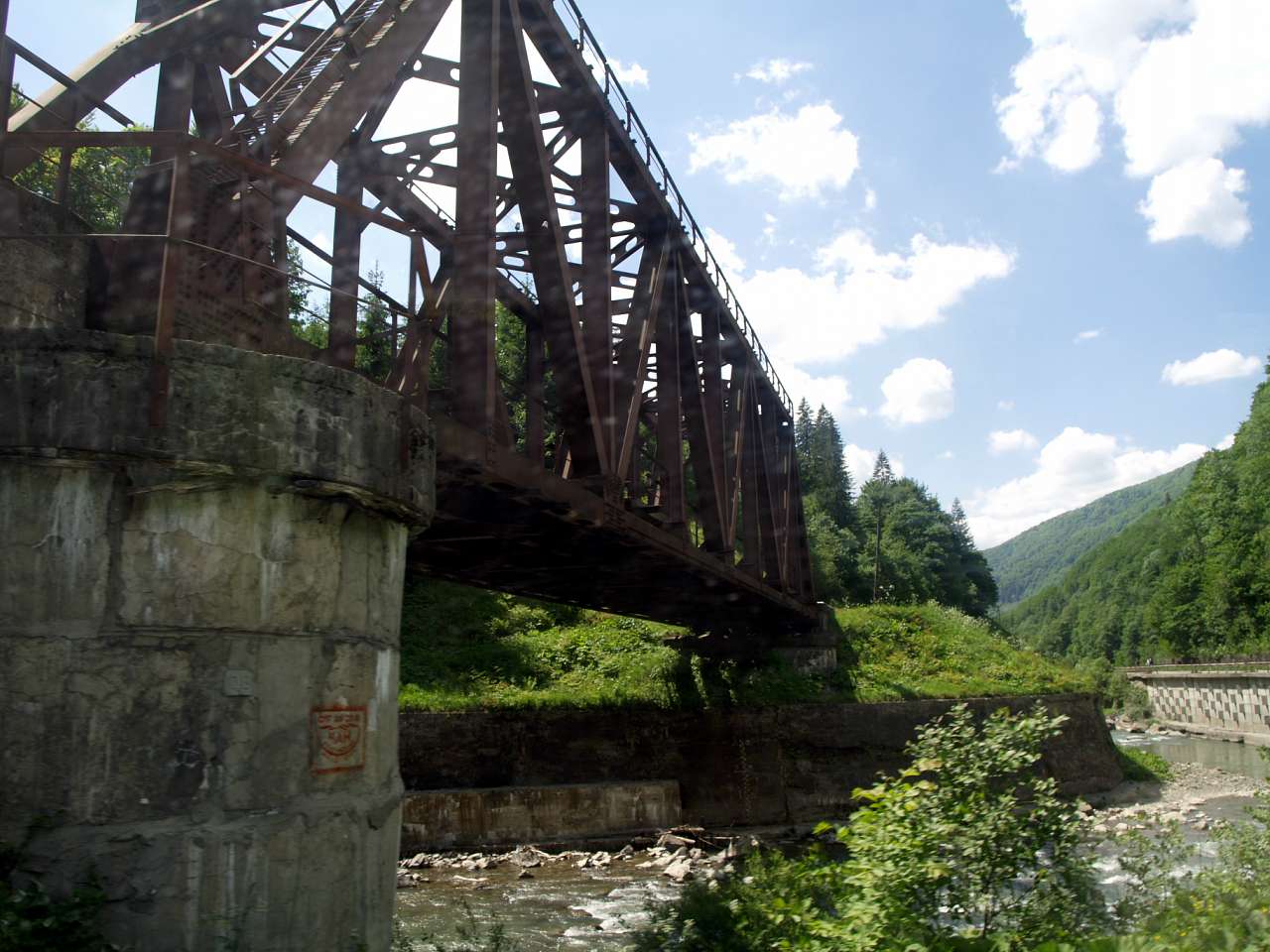 ВОДОСПАД ТРУФАНЕЦЬ - Ясіня
