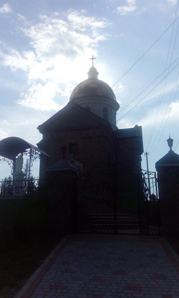 с. Лисиченці - Лисичинці