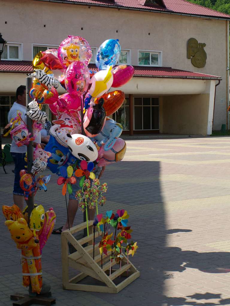 РАХІВ-ЦЕНТР - Рахів