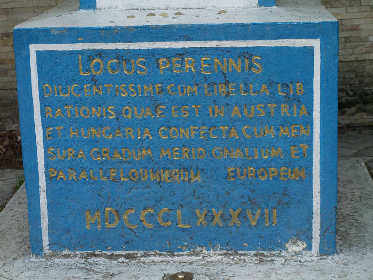 ГЕОГРАФІЧНИЙ ЦЕНТР ЄВРОПИ - Ділове