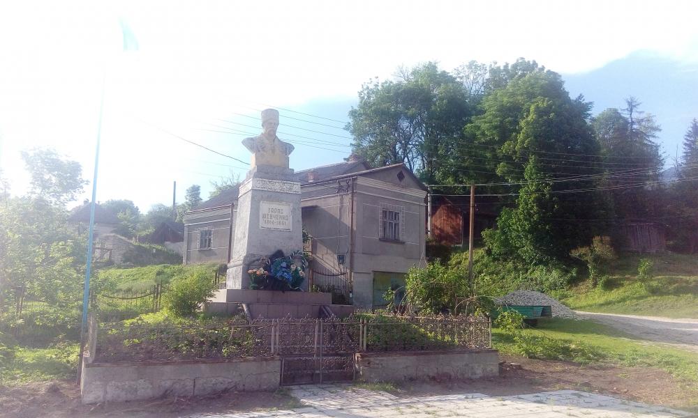 с. Лисиченці - Лисичинцы