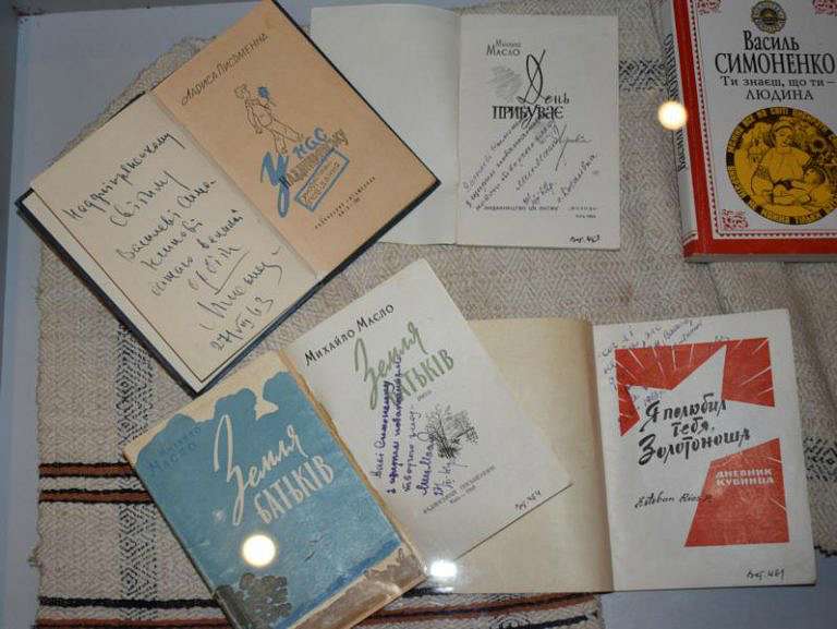 Пам'яті Василя Симоненко - Біївці