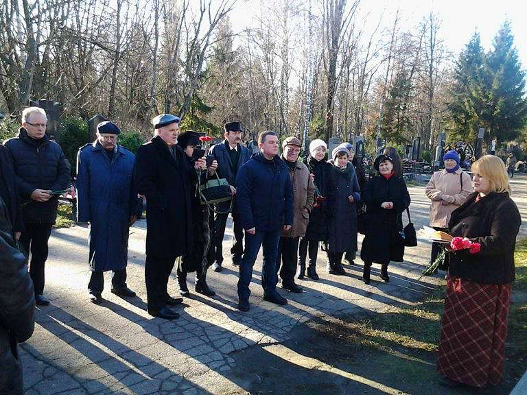 Пам'яті Василя Симоненко - Биевцы