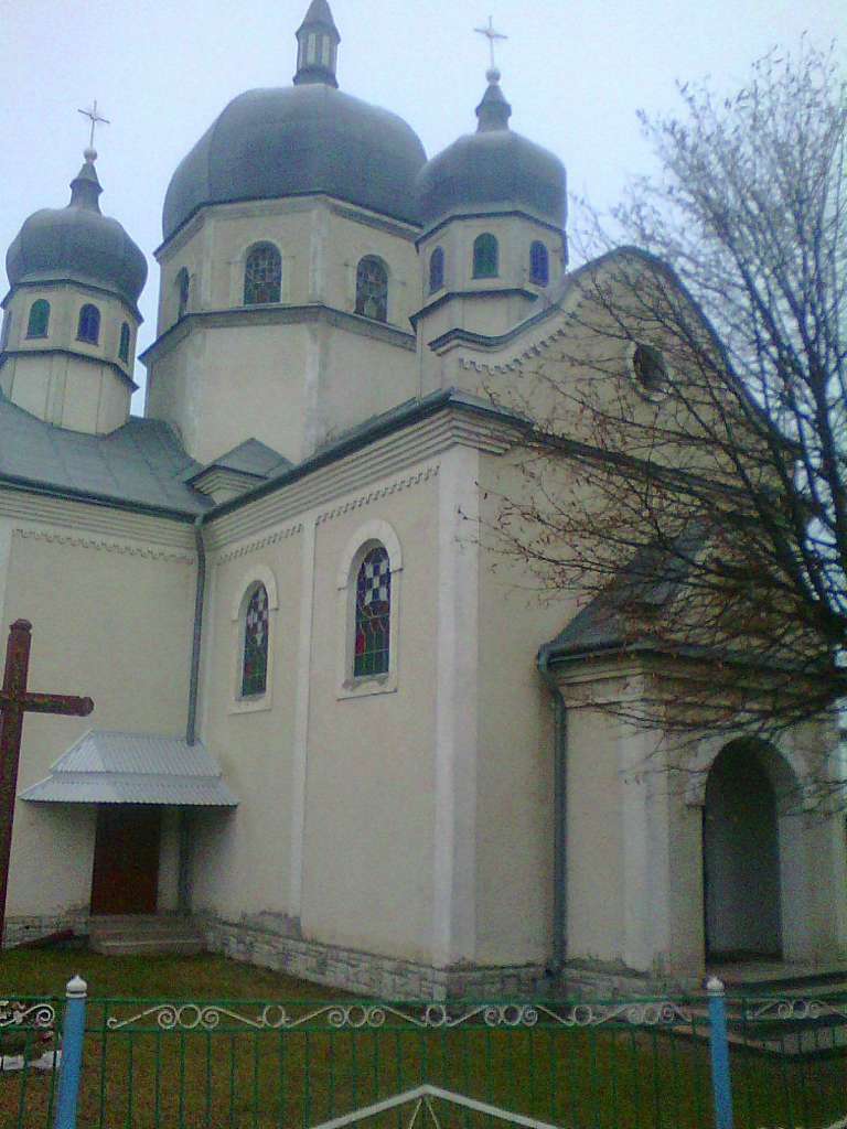 Церква Успіння Пресвятої Богородиці - Комарів