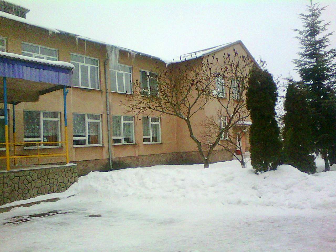 Школа - Малі Дідушичі