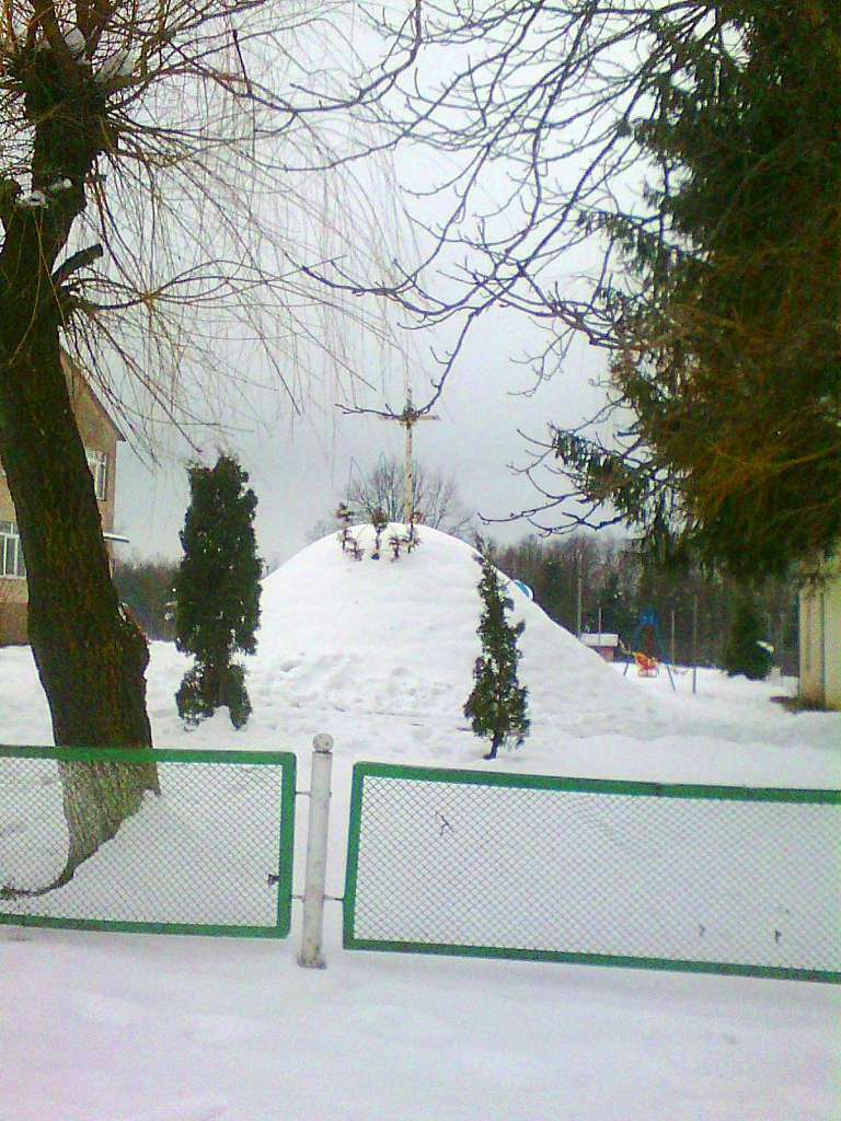 Символічна могила - Малі Дідушичі