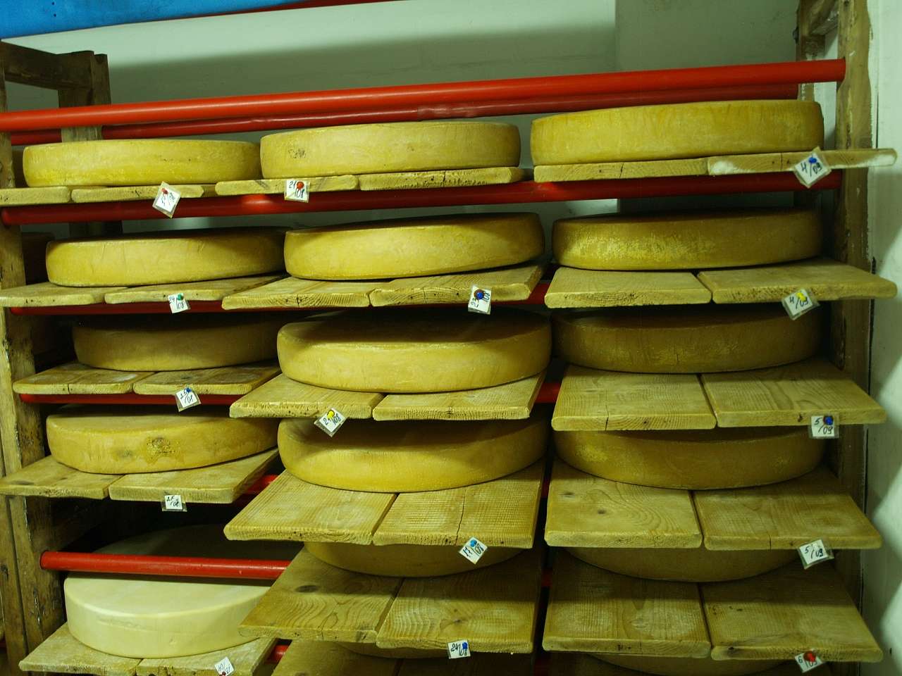 Приватна сироварня - Нижнє Селище