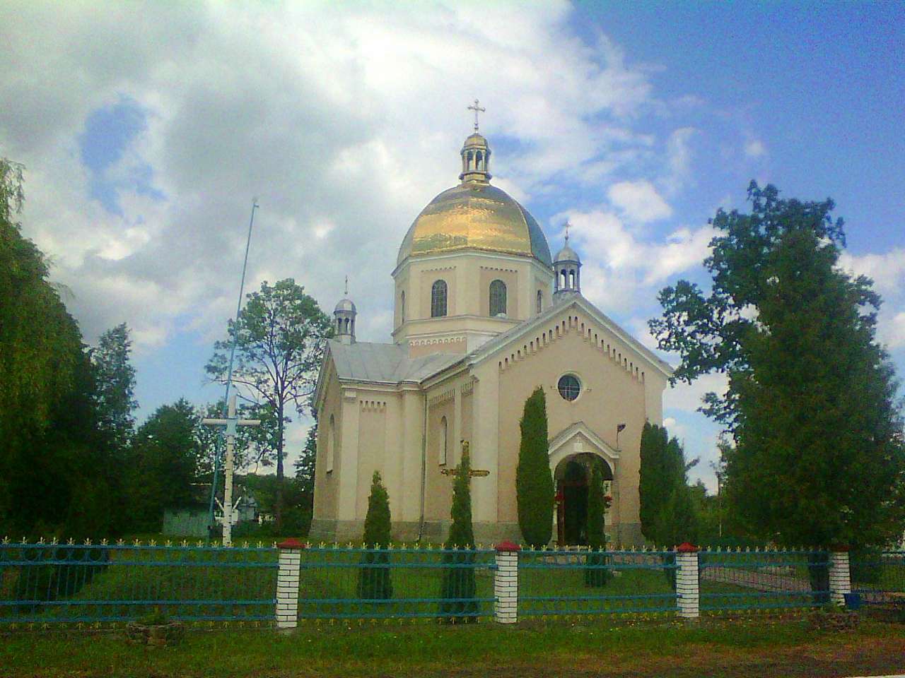 Церква Воздвиження Чесного Хреста - Сулятичі