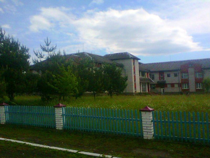 Школа - Сулятичі