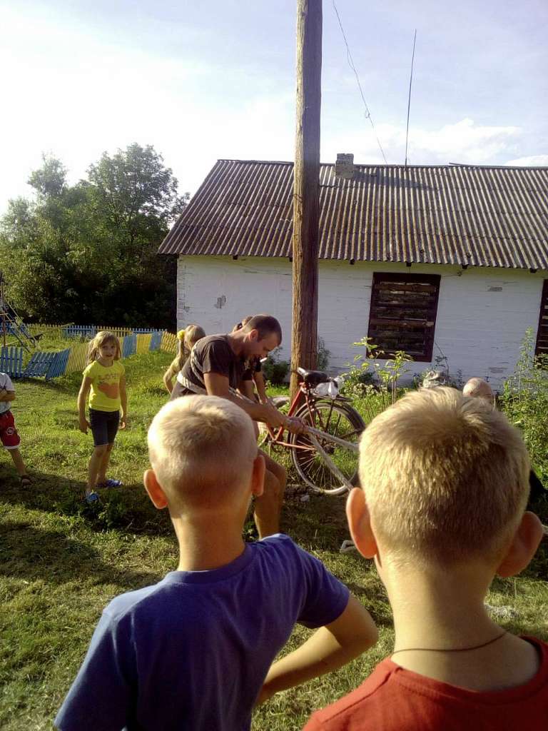 День се­ла Бі­лок­ри­нич­чя - Bilokrynychchya