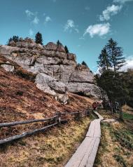 Осіння Тустань