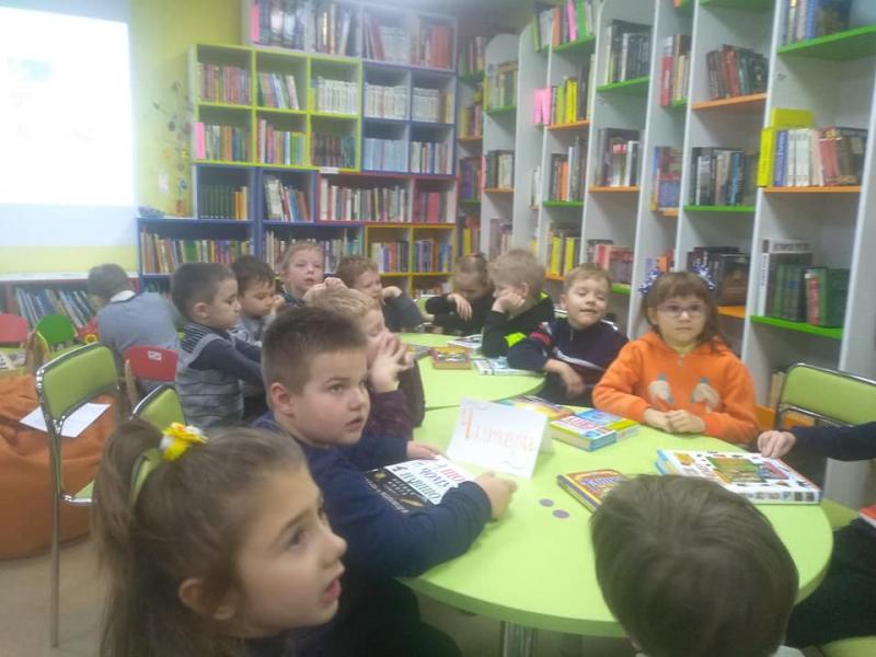 Дитяча бібліотека КЗ 'Публічна бібліотека Нов - Новая Водолага