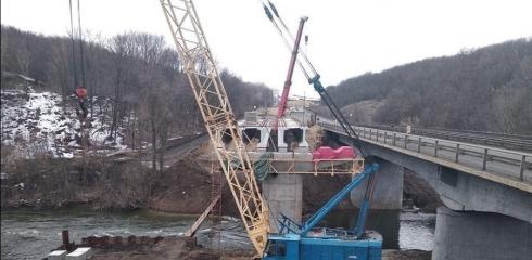 Триває будівництво мосту через річку Псел на  - Велика Багачка