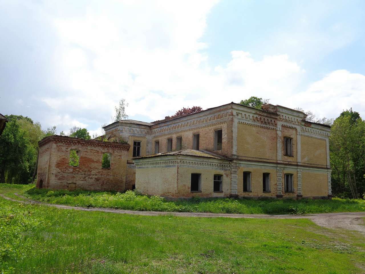 Колишній технікум - Майнівка