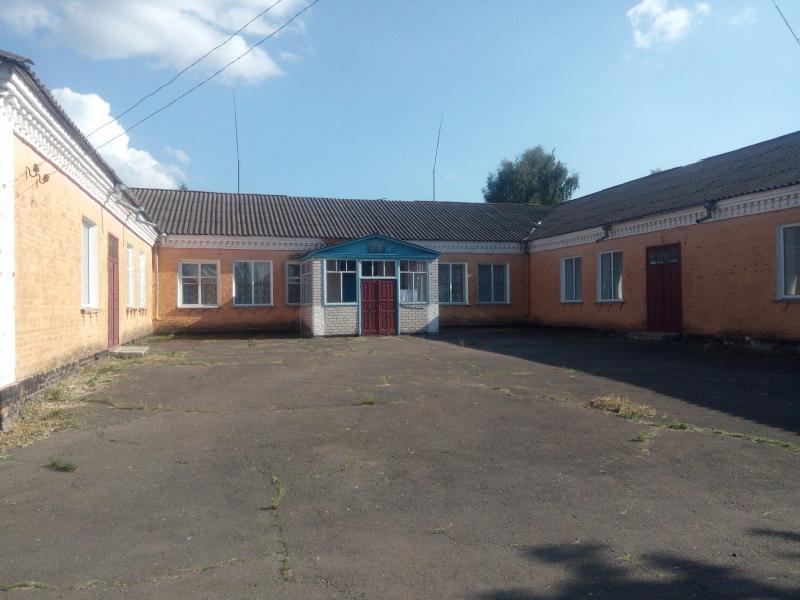 Центр села - Khotynivka