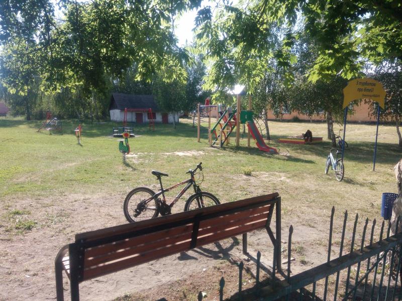 Центр села - Хотинівка