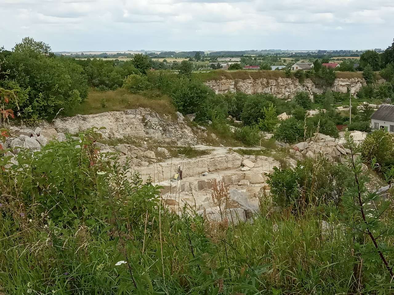 Кар'єр для видобутку каміння - Демня