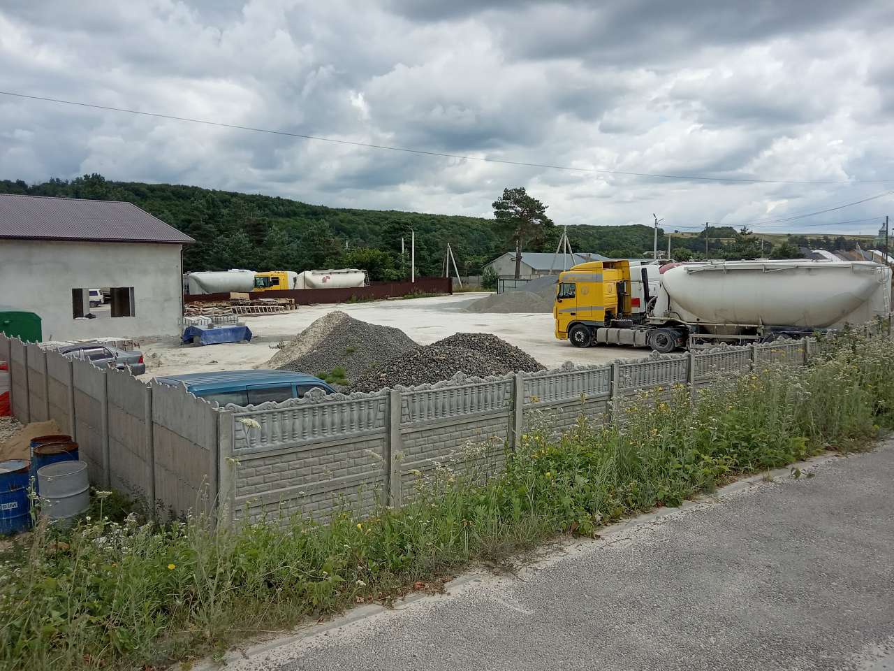 Кар'єр  - Тростянець