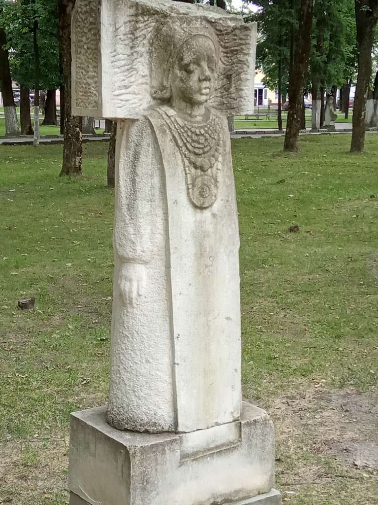 Пам'ятники, скульптури, пам'ятні дошки,хре... - Миколаїв