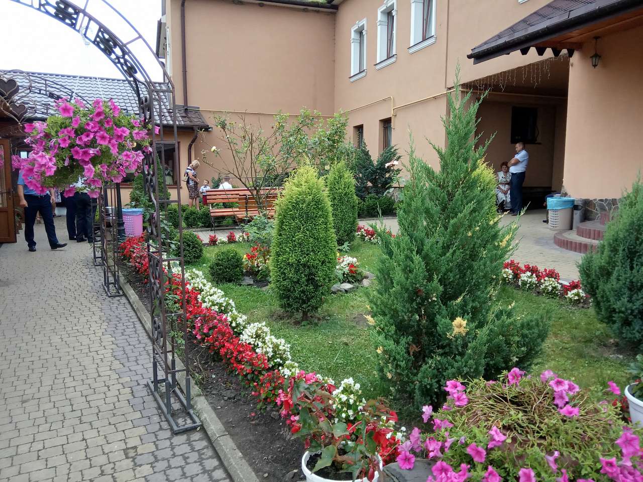 кафе-бар Вікторія - Київець