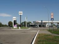 БІЛЯ ЗАПРАВКИ