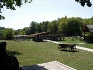 ДИКИЙ ХУТІР