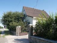 БІЛЯ ЗАПРАВКИ