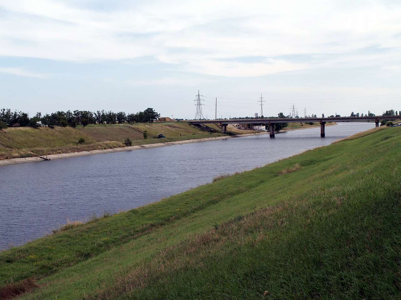 ВІТРОВА ЕЛЕКТРОСТАНЦІЯ І КАНАЛ - Лазурне