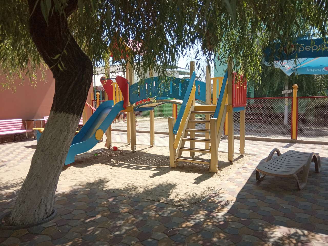 Курортне селище - Затока