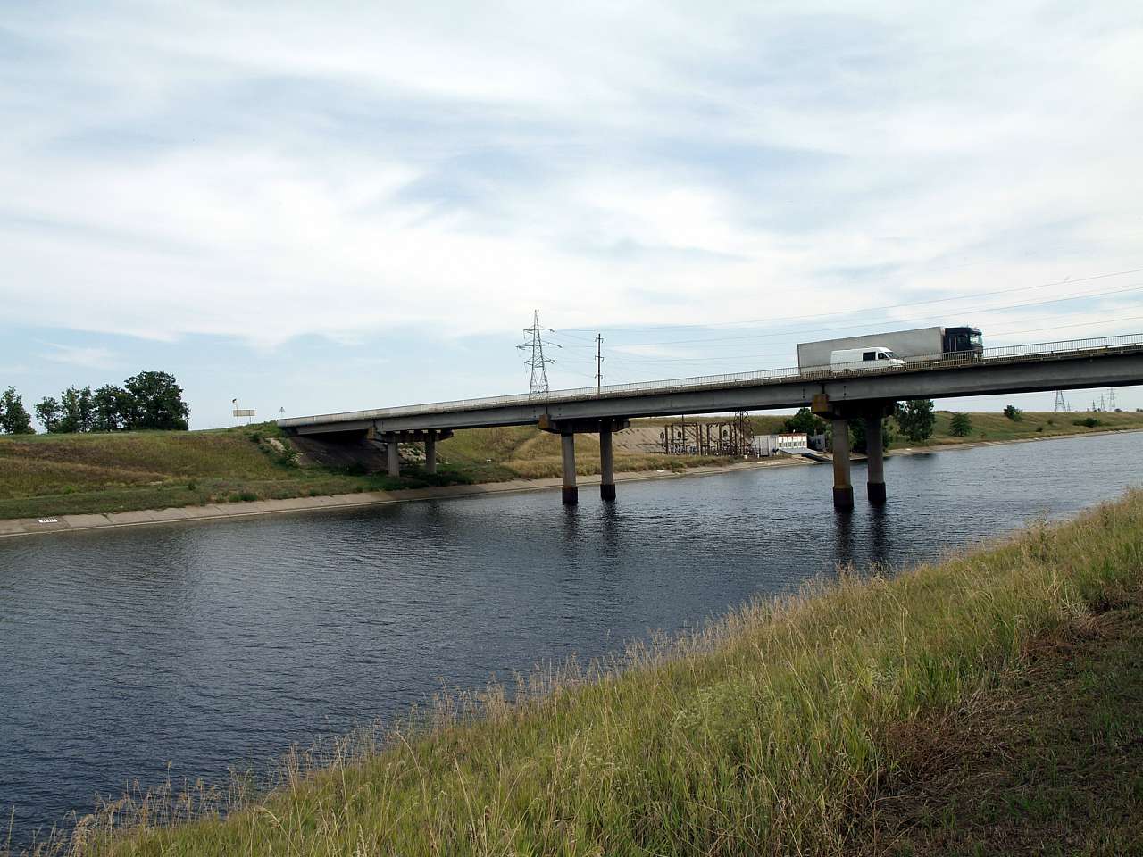 ВІТРОВА ЕЛЕКТРОСТАНЦІЯ І КАНАЛ - Лазурне