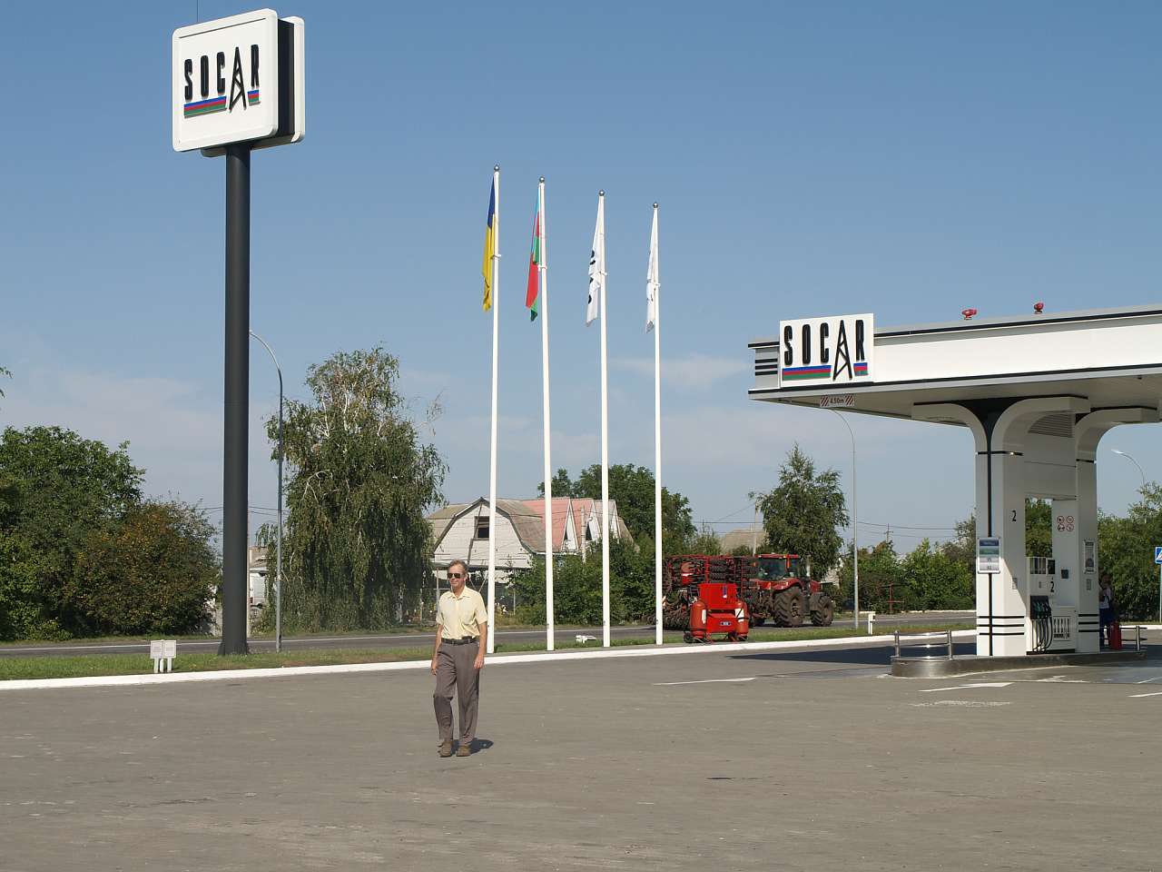 БІЛЯ ЗАПРАВКИ - Софіївка