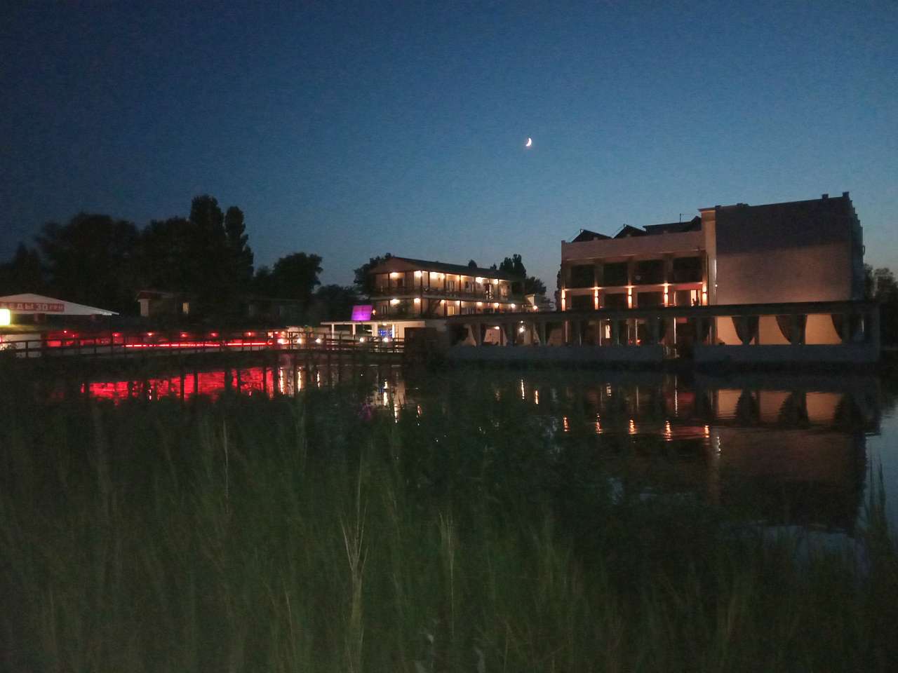 Курортне селище - Затока