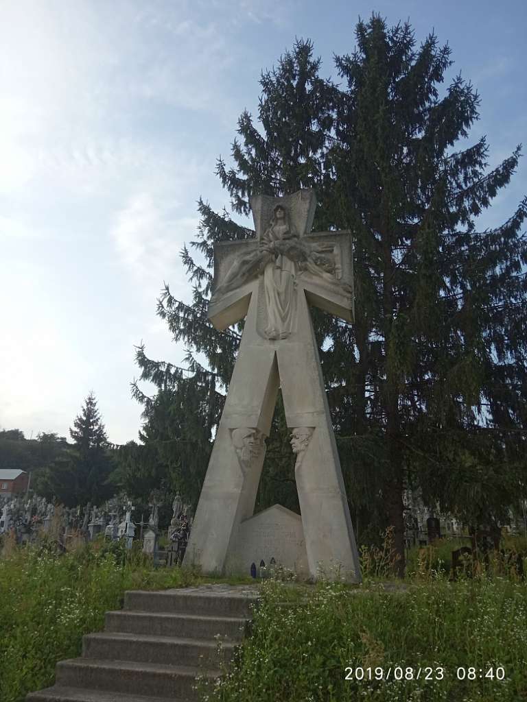 Пам'ятники, скульптури, пам'ятні дошки,хре... - Миколаїв