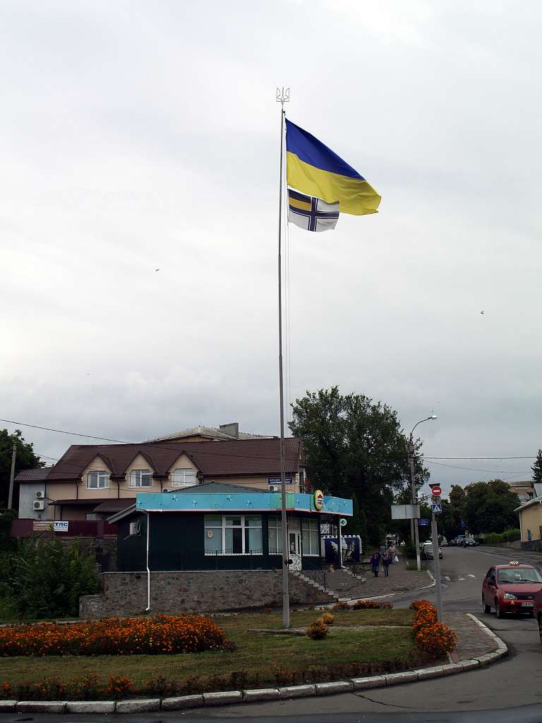 ЧОТИРИ ГЕТЬМАНИ ЗАМІСТЬ ЛЕНІНА - Тальне