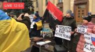У Харкові ексдепутат зібрав мітинг за російсь