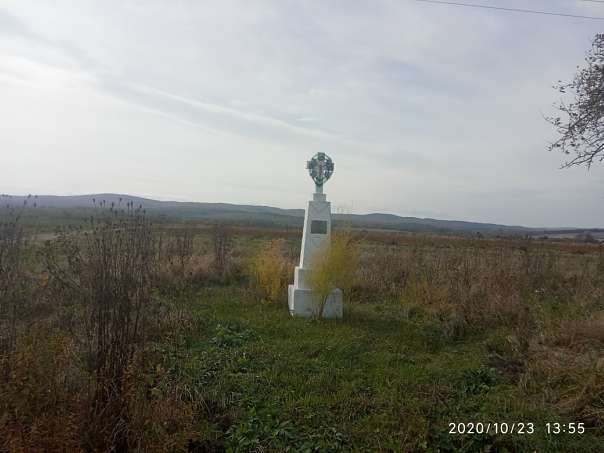 Пам'ятні хрести - Долголука